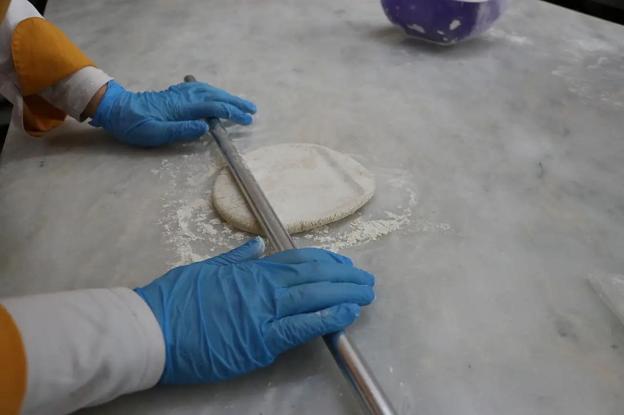 Hem öğreniyorlar hem üretiyorlar: Kayserili kız öğrencilerin Ramazan mesaisi