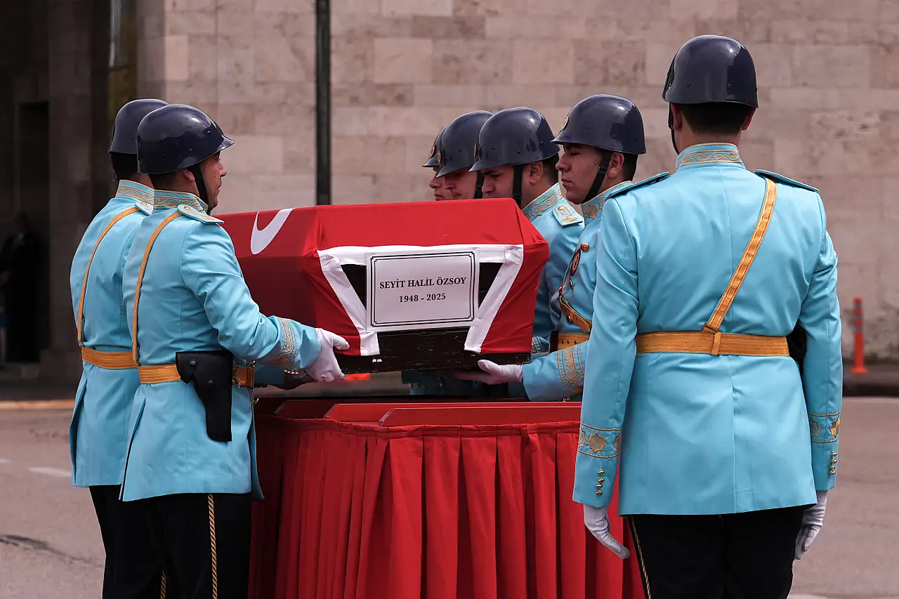 Kayserili milletvekili son yolculuğuna uğurlandı