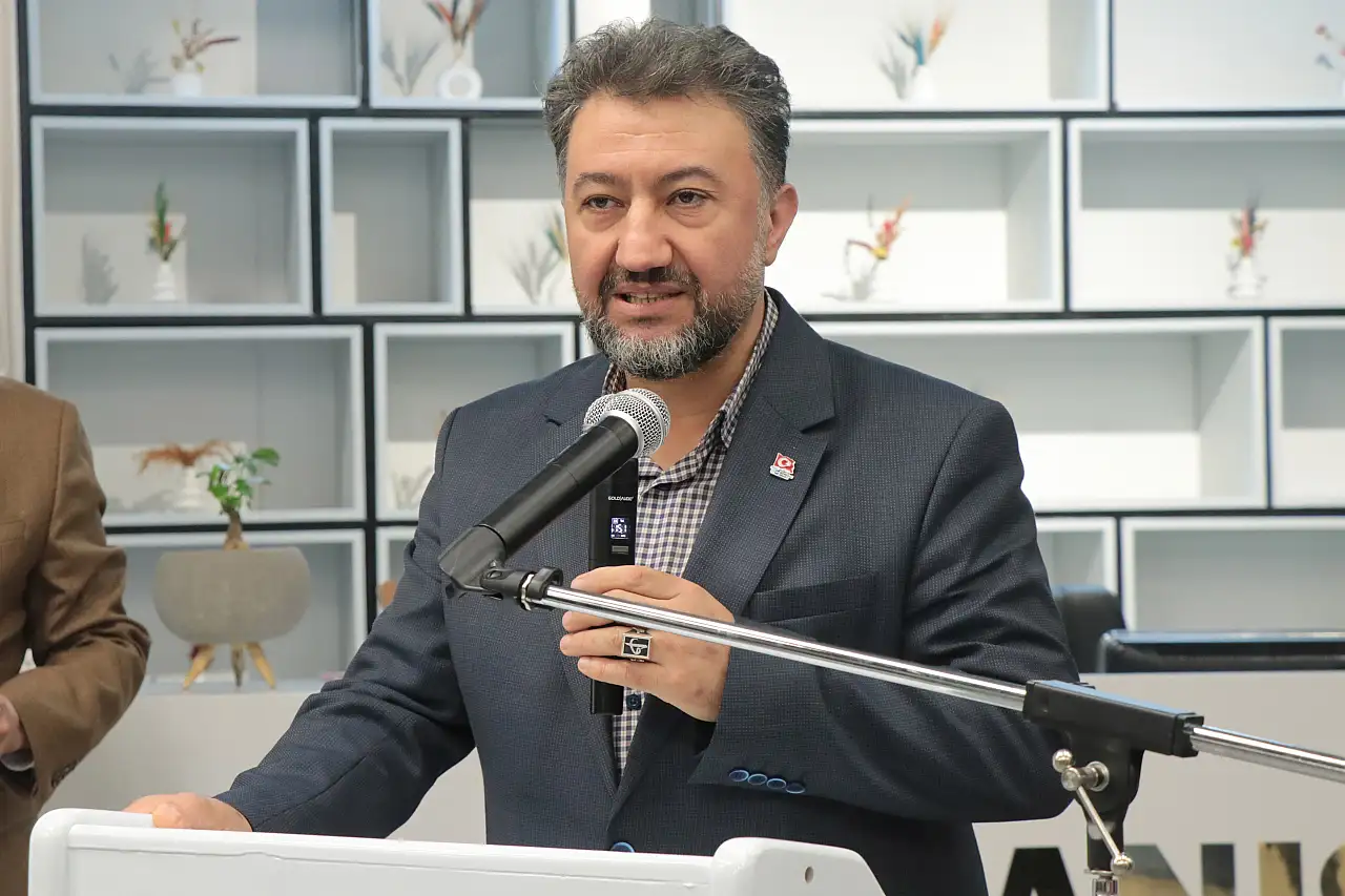 ERÜ'den yapay zeka destekli romatizma sergisi