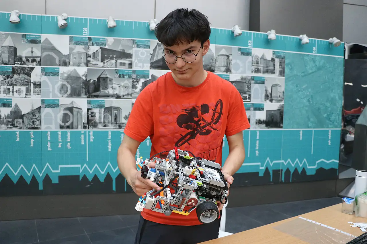 3 bin 903 robot Kayseri'de yarışacak