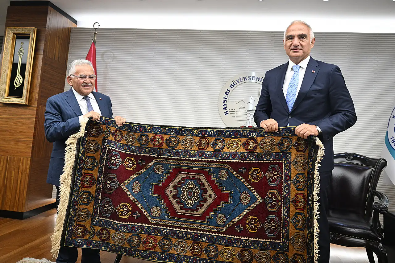 Bakan'dan Kayseri'ye iki müjdeli haber!