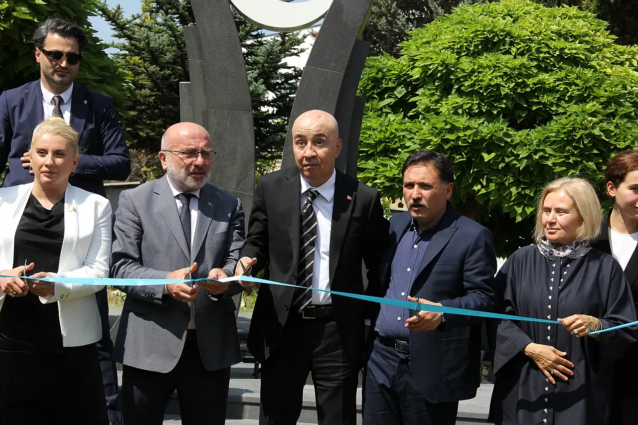 Kayseri Üniversitesi'nde 'Şehitler Anıtı' açıldı