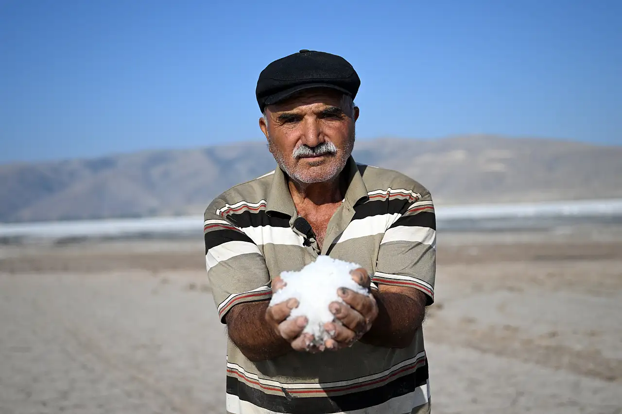 Palas Mahallesi'nde tuz hasadı: Doğal lezzetin arkasındaki zorlu emek
