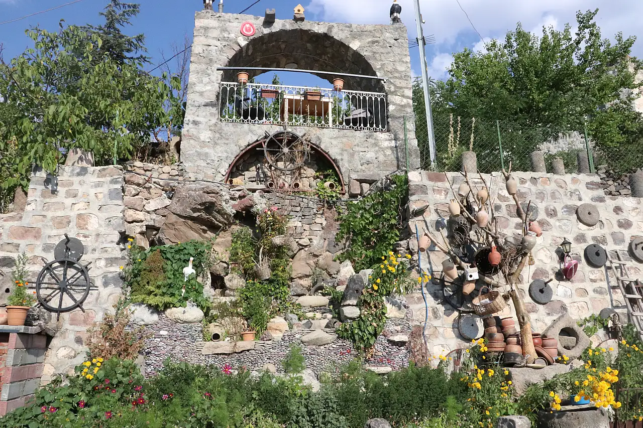 Kayseri'deki bu evin her köşesi tarih kokuyor