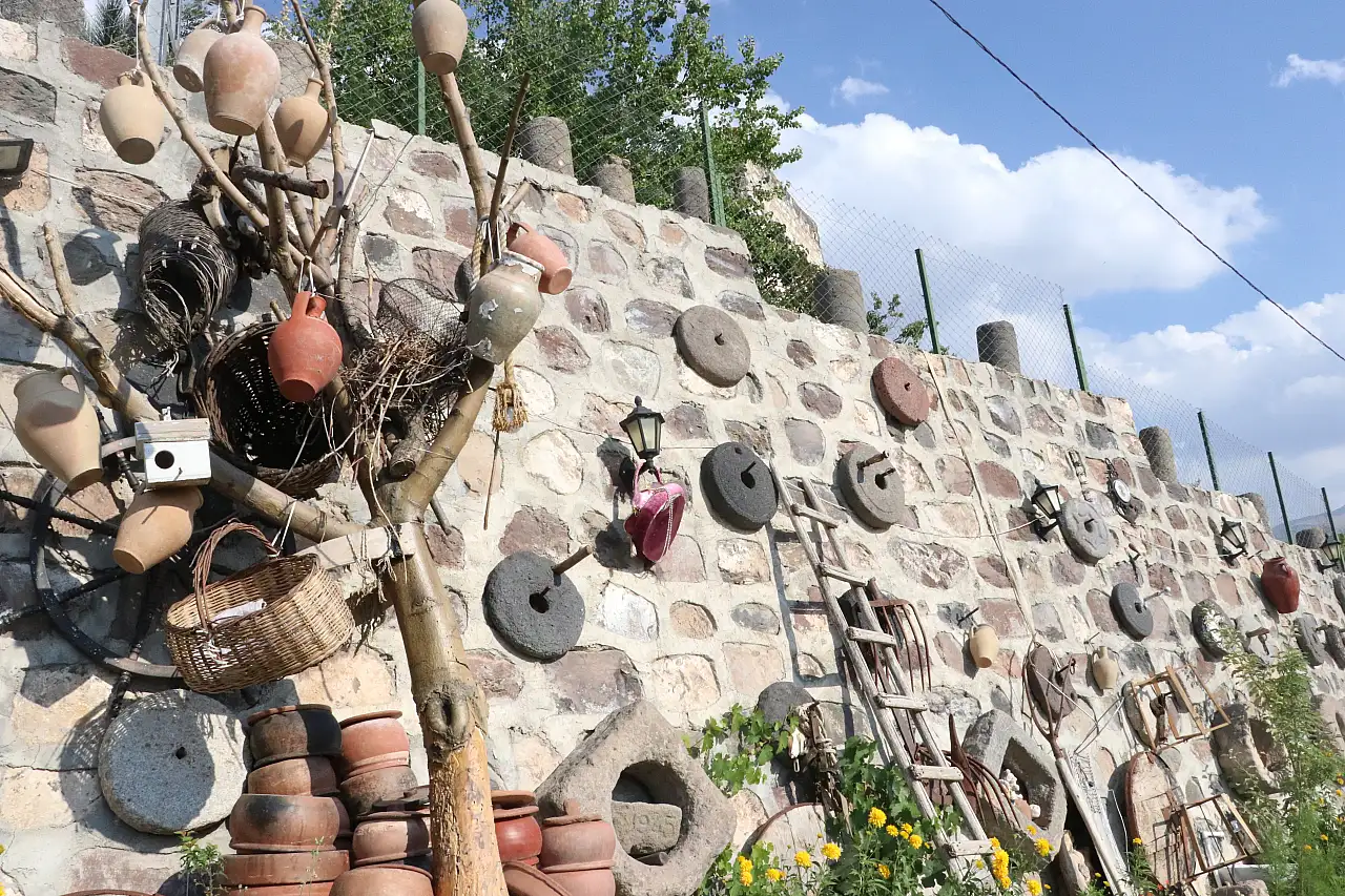 Kayseri'deki bu evin her köşesi tarih kokuyor