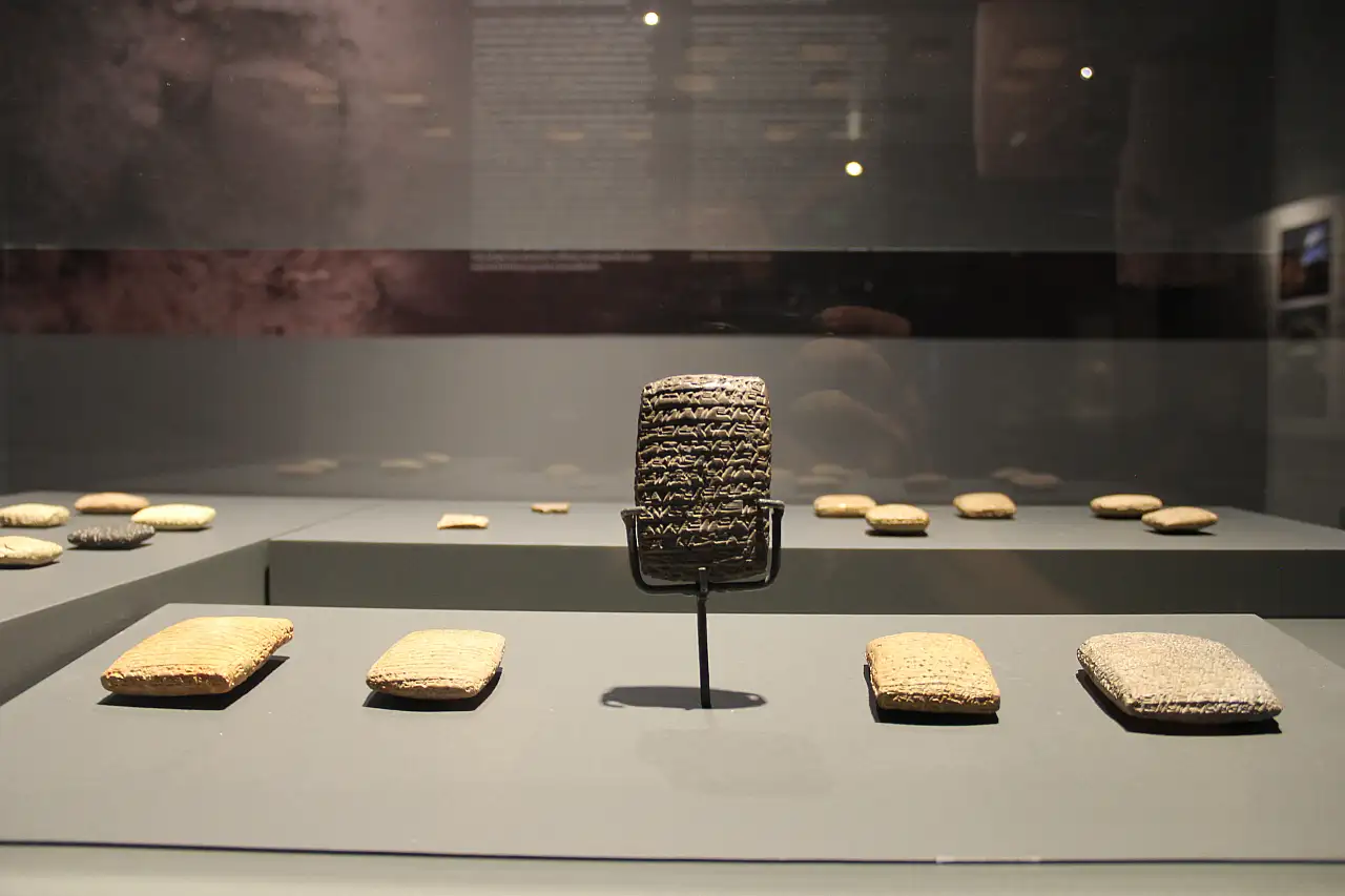 Cumhuriyet'in 102. yılına özel 102 ese
