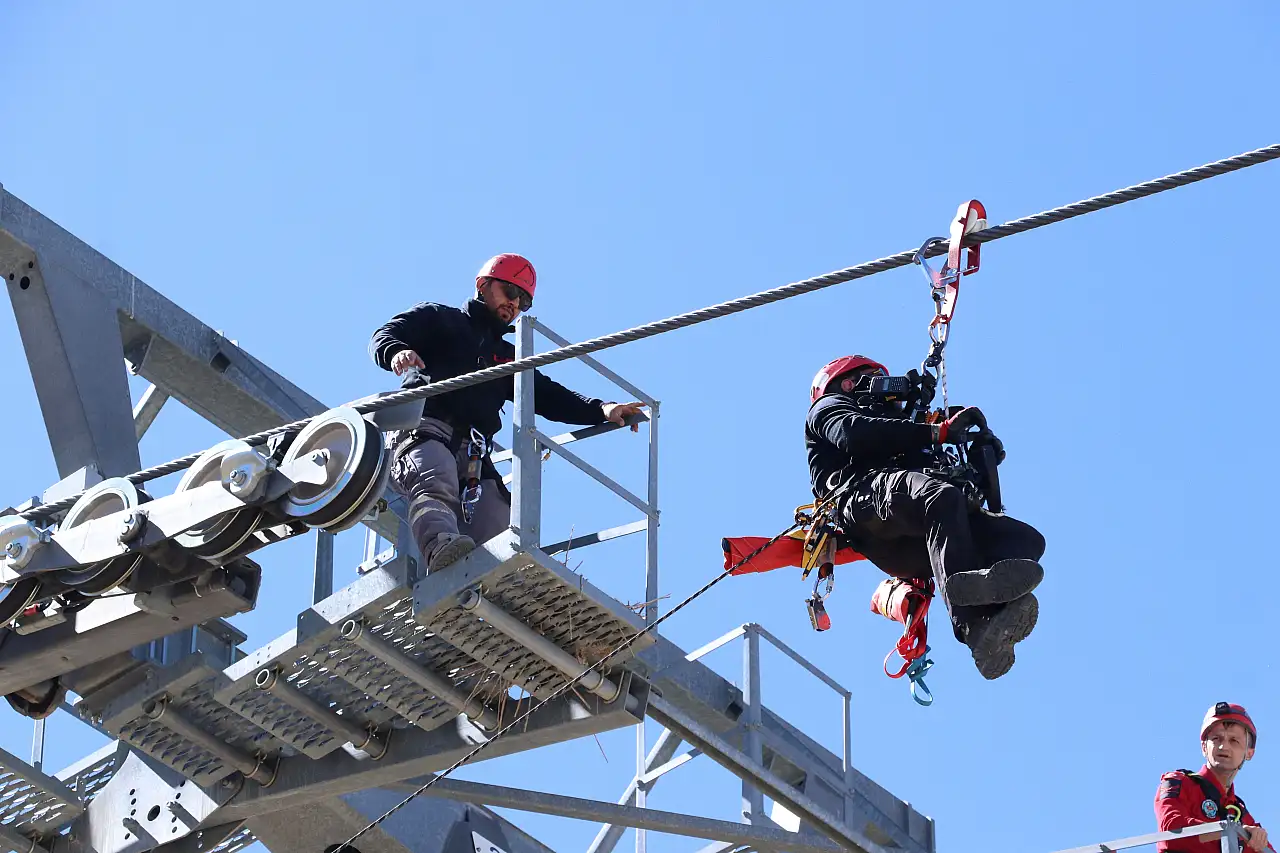Erciyes'te arama ve kurtarma tatbikatları sürüyor