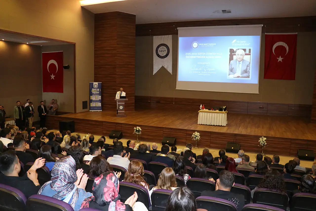 TBMM eski Başkanı Çiçek: Biz kendimiz düşünemiyoruz, rehin vermişiz...