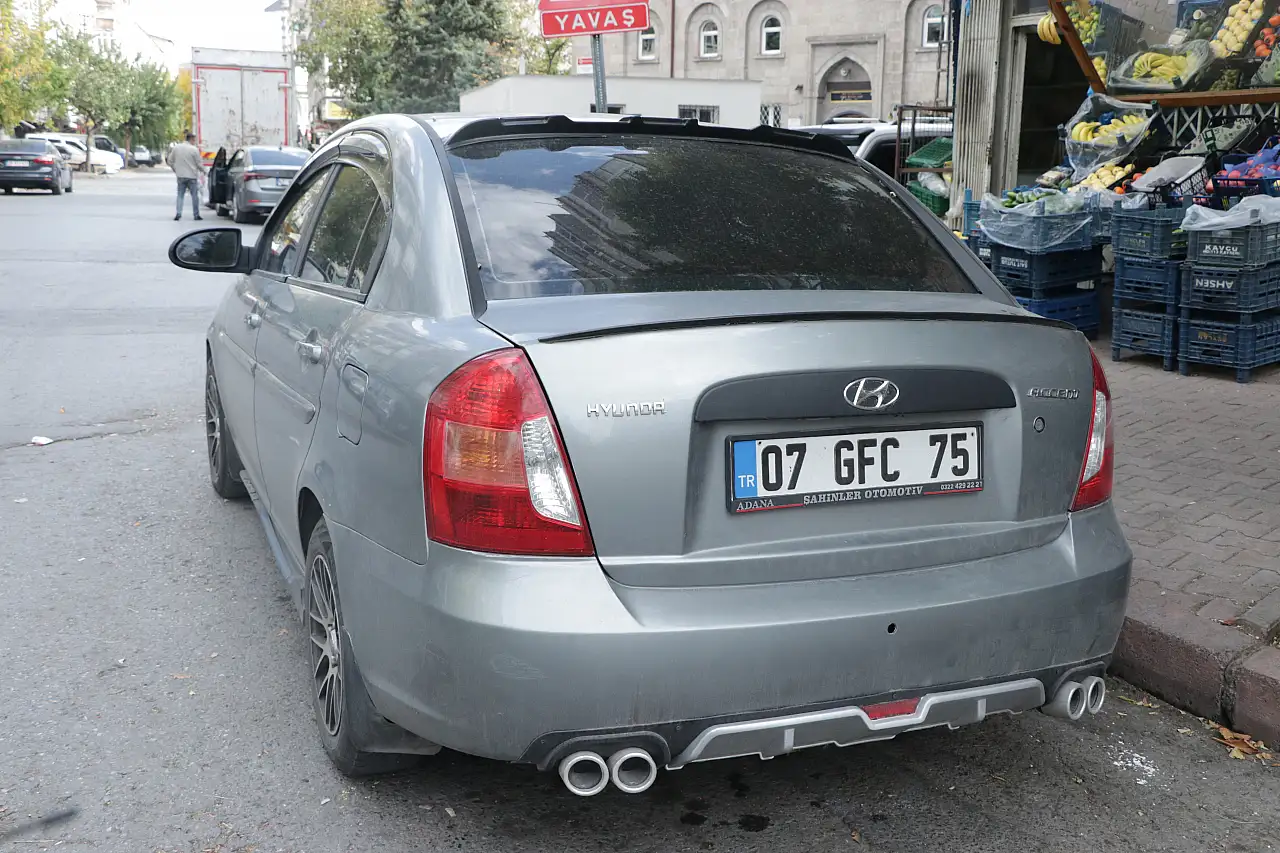 Kayseri'de akılalmaz dolandırıcılık: 2 pert aracı birleştirip satmışlar!