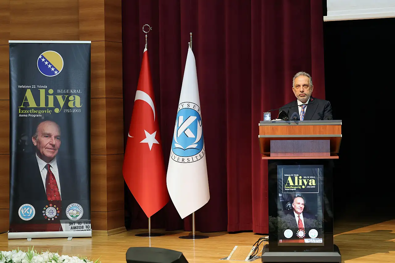 Mustafa Yalçın'ı kim klonlayıp götürmek istedi?