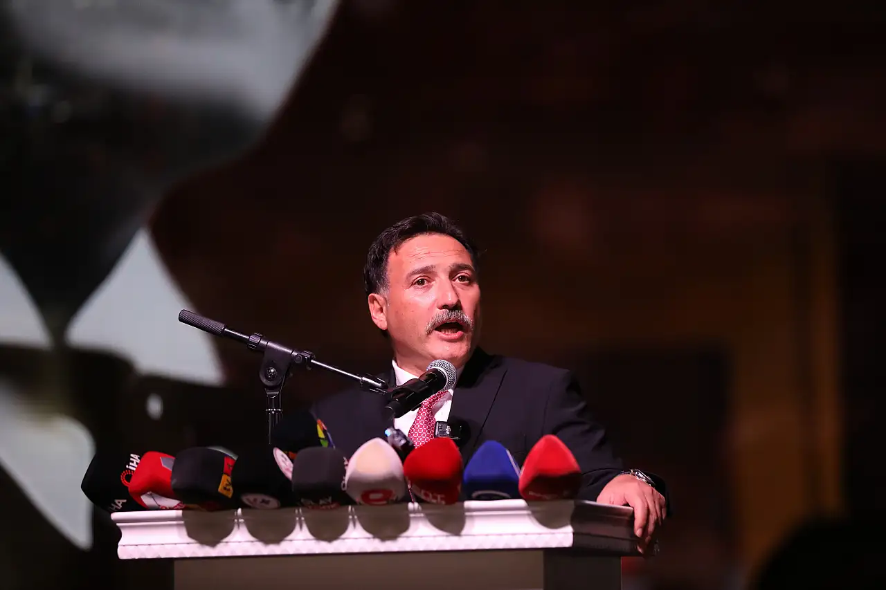 Vali Çiçek: Türk milletinin çelik iradesi dimdik ayaktadır