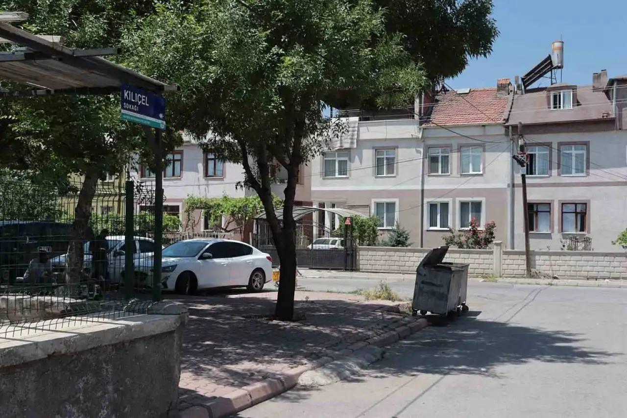 Cami cinayetinin 'Çöpe atılan bebek' detayı