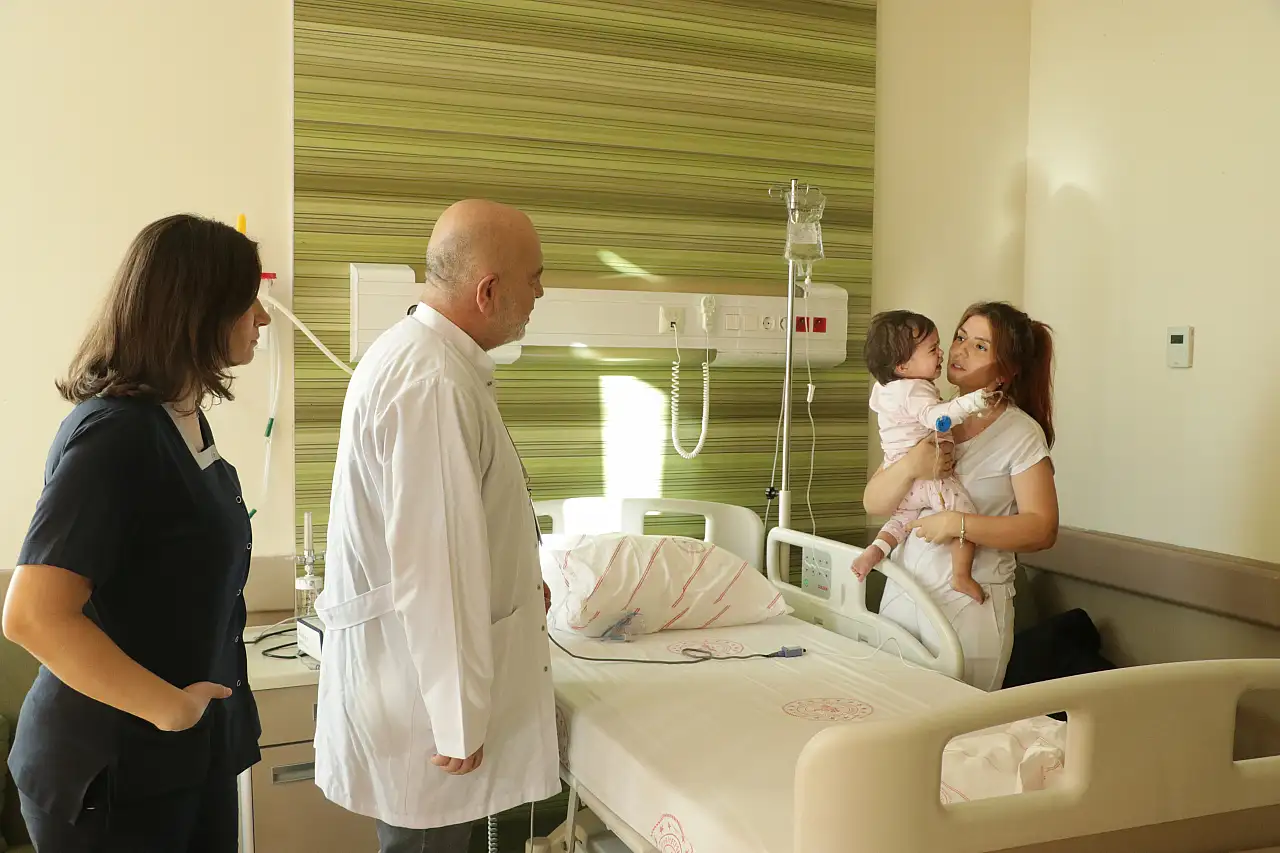 Kayseri'de dakikalarla yarıştılar: 15 aylık bebek...