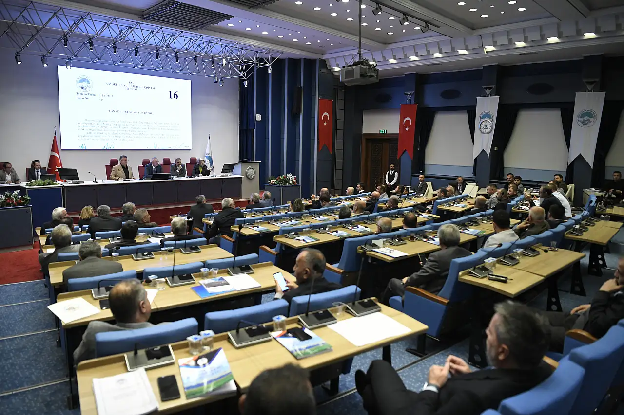 Bağımsız isimden Kayseri Büyükşehir Belediyesi'ne borç tepkisi: Bu açık nasıl kapatılacak