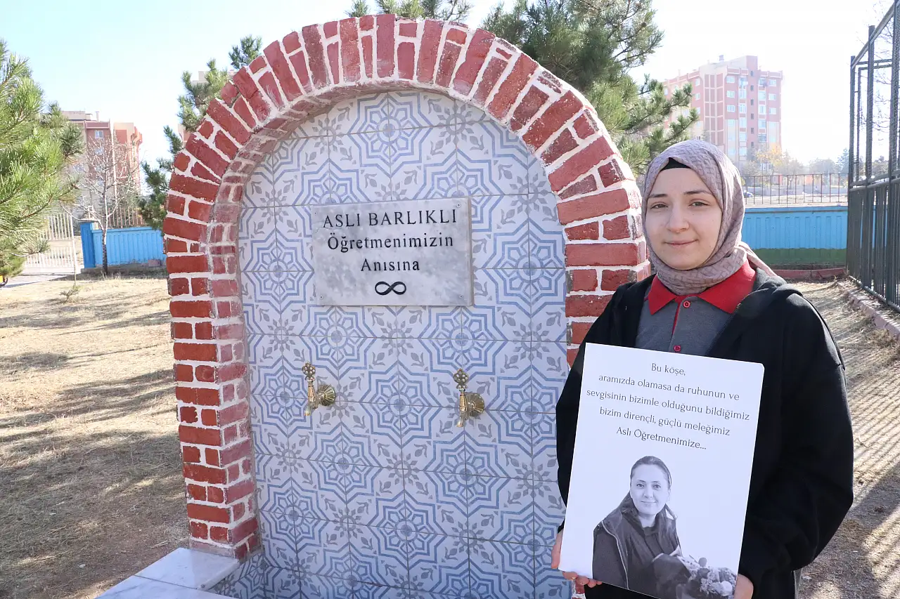 Kayseri'de Ayşe öğretmene 'vefa çeşmesi'