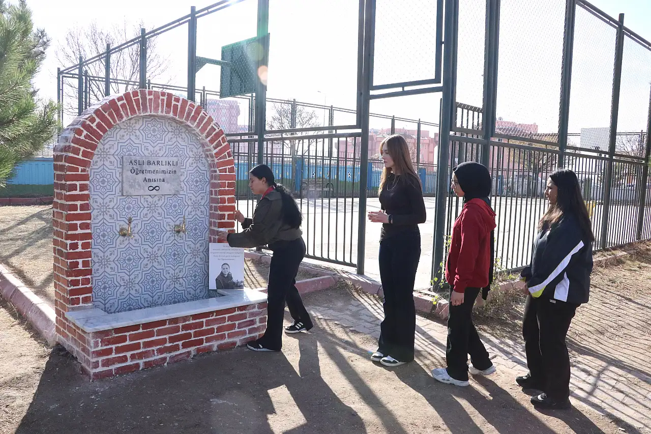 Kayseri'de Ayşe öğretmene 'vefa çeşmesi'