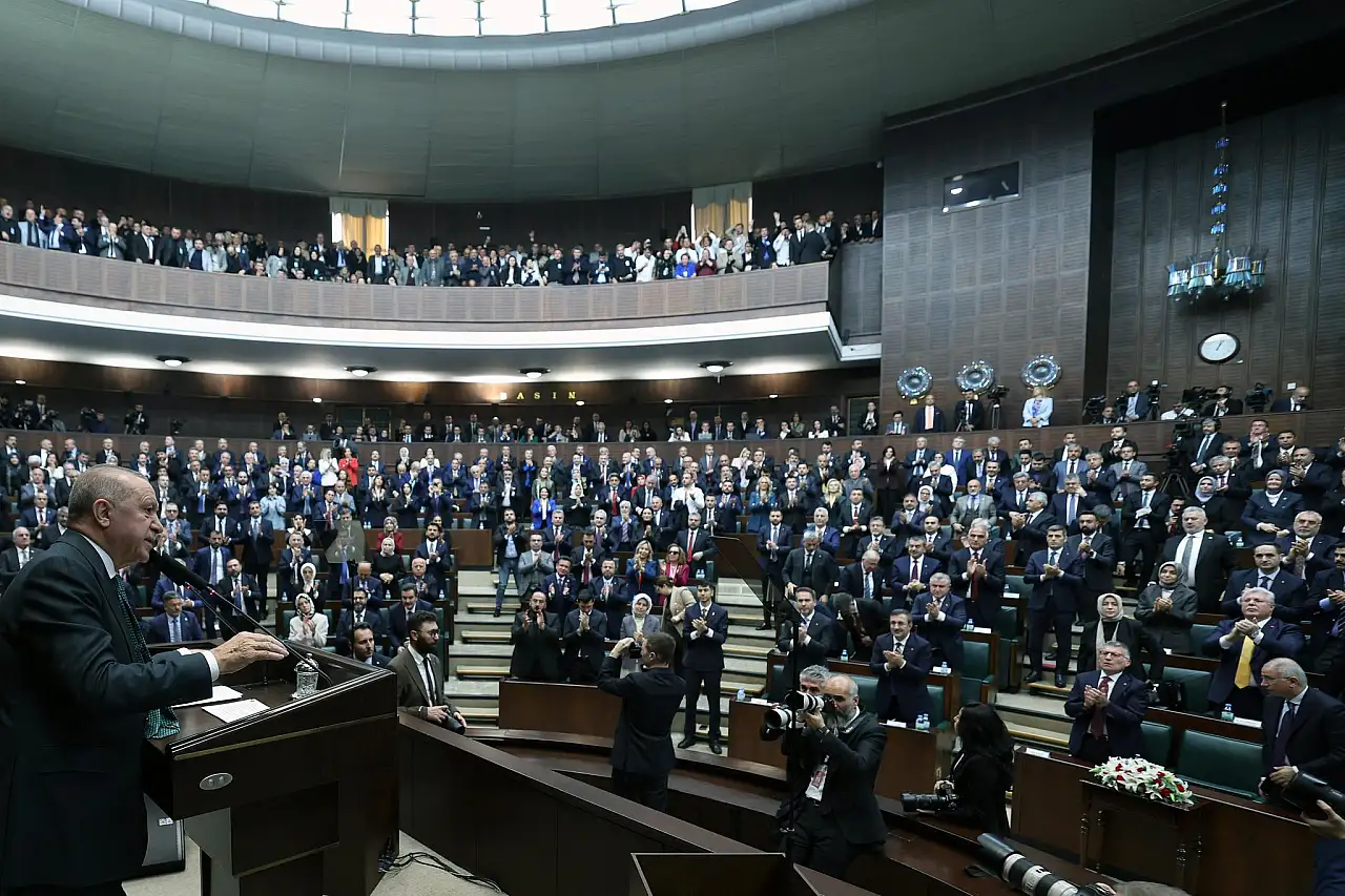 Şok Abdullah Gül iddiası: Erdoğan sonrasını dizayn etme yarışına girmiş durumda!