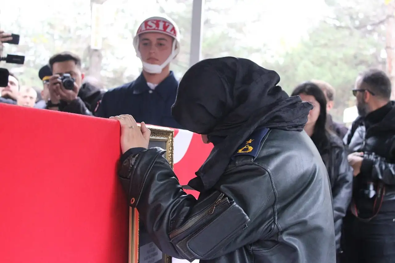 Kayseri'deki şehit cenazesinde kahreden detay