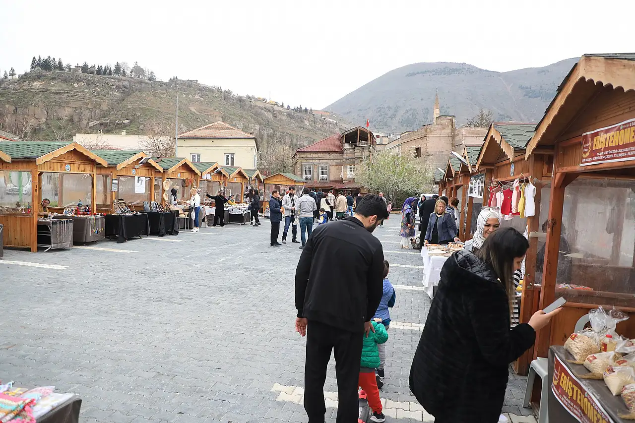 Kadın üreticiler vatandaşlarla buluştu