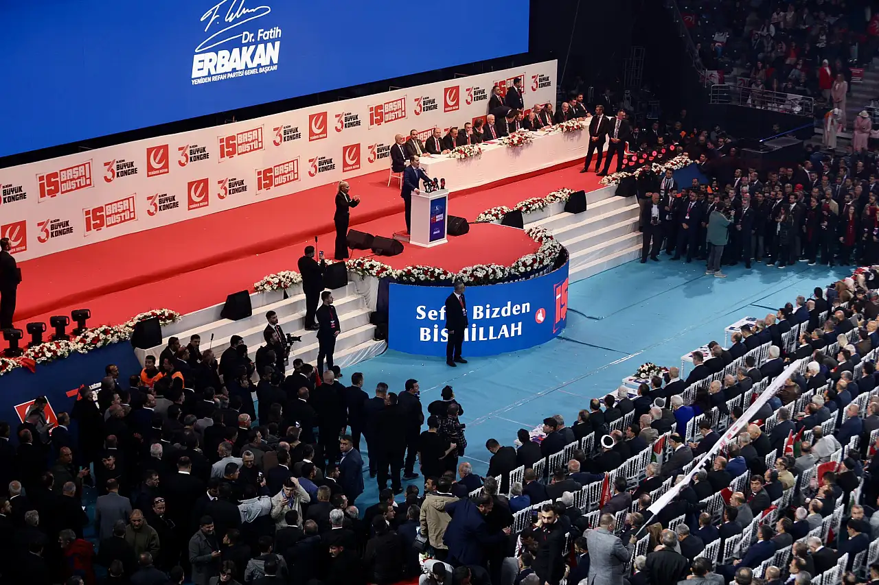 Arıkan'ın görevden aldığı il başkanı Yeniden Refah Partisi'ne geçti