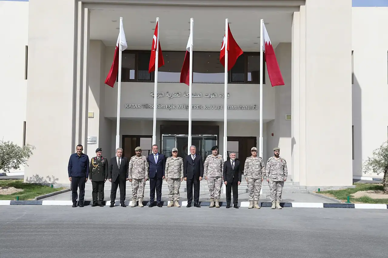İki Kayserili Katar'da bir araya geldi! AK Partili Vekil bakın kiminle karşılaştı?