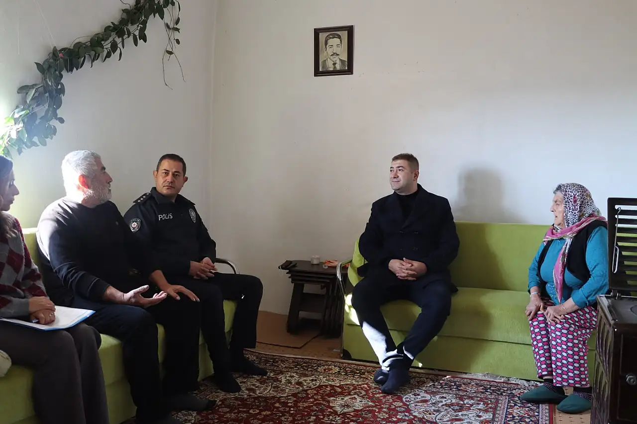 Sivaslı Kaymakam Kayseri'de gönüllere taht kurdu!