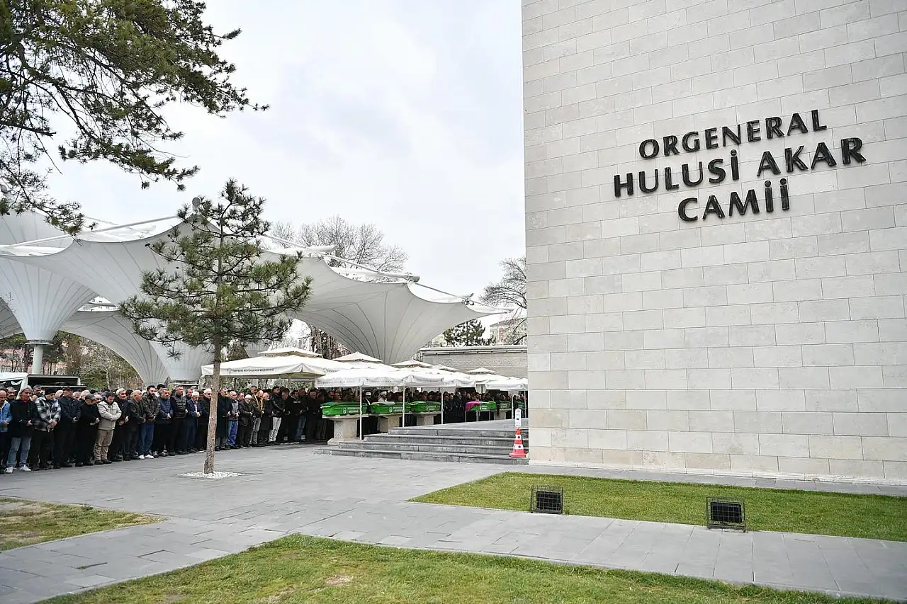 Kayserili Başkanlar Tekinsoy'u acı gününde yalnız bırakmadı