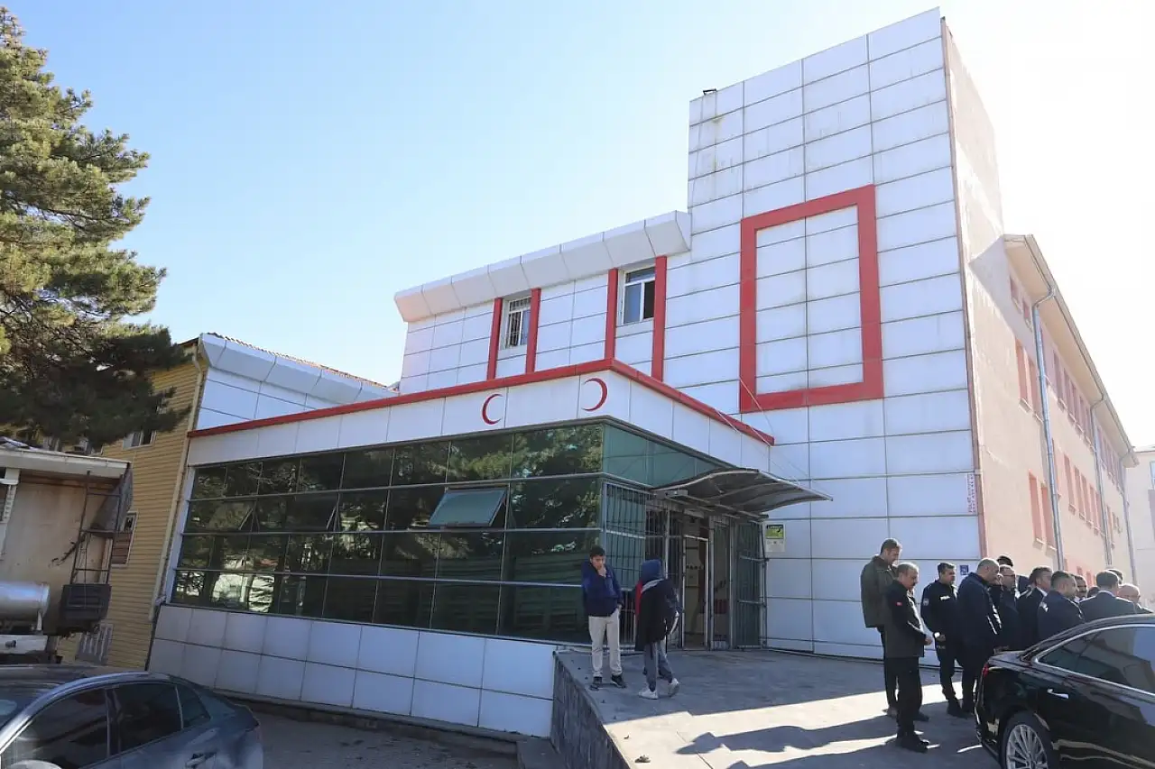 Kayseri'deki tartışmalı binaya Vali Çiçek'ten kritik ziyaret!