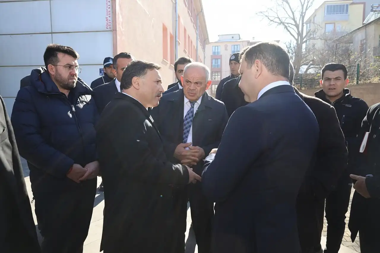 Kayseri'deki tartışmalı binaya Vali Çiçek'ten kritik ziyaret!