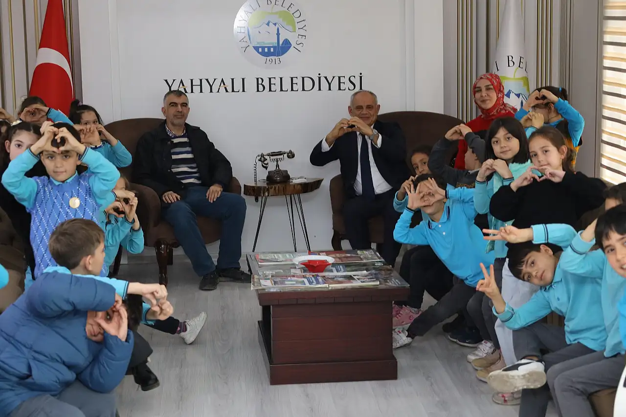 Kayseri'de çocuklar Belediye Başkanına dilekçeyle başvurdu ve bakın ne istedi?