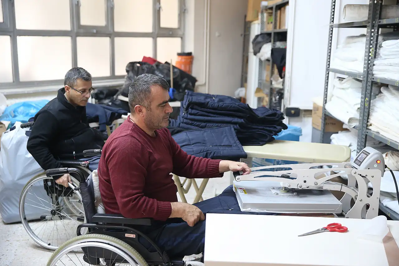 Engelleri aşıp iş dünyasına katıldılar: Kayseri'den Türkiye'nin dört bir yanına ürün gönderiyorlar