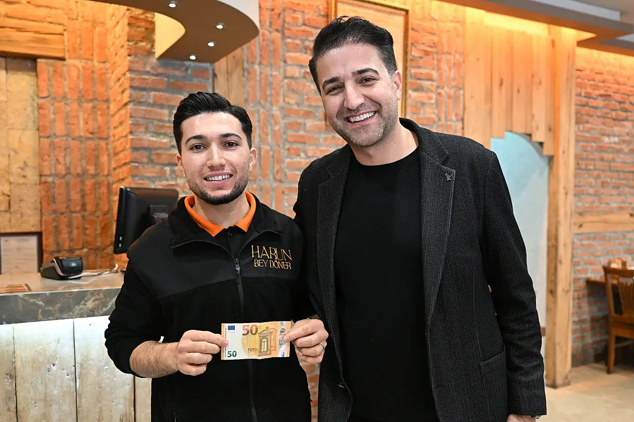 Kayseri'de 50 avro bahşiş bıraktı, ertesi gün geri istedi