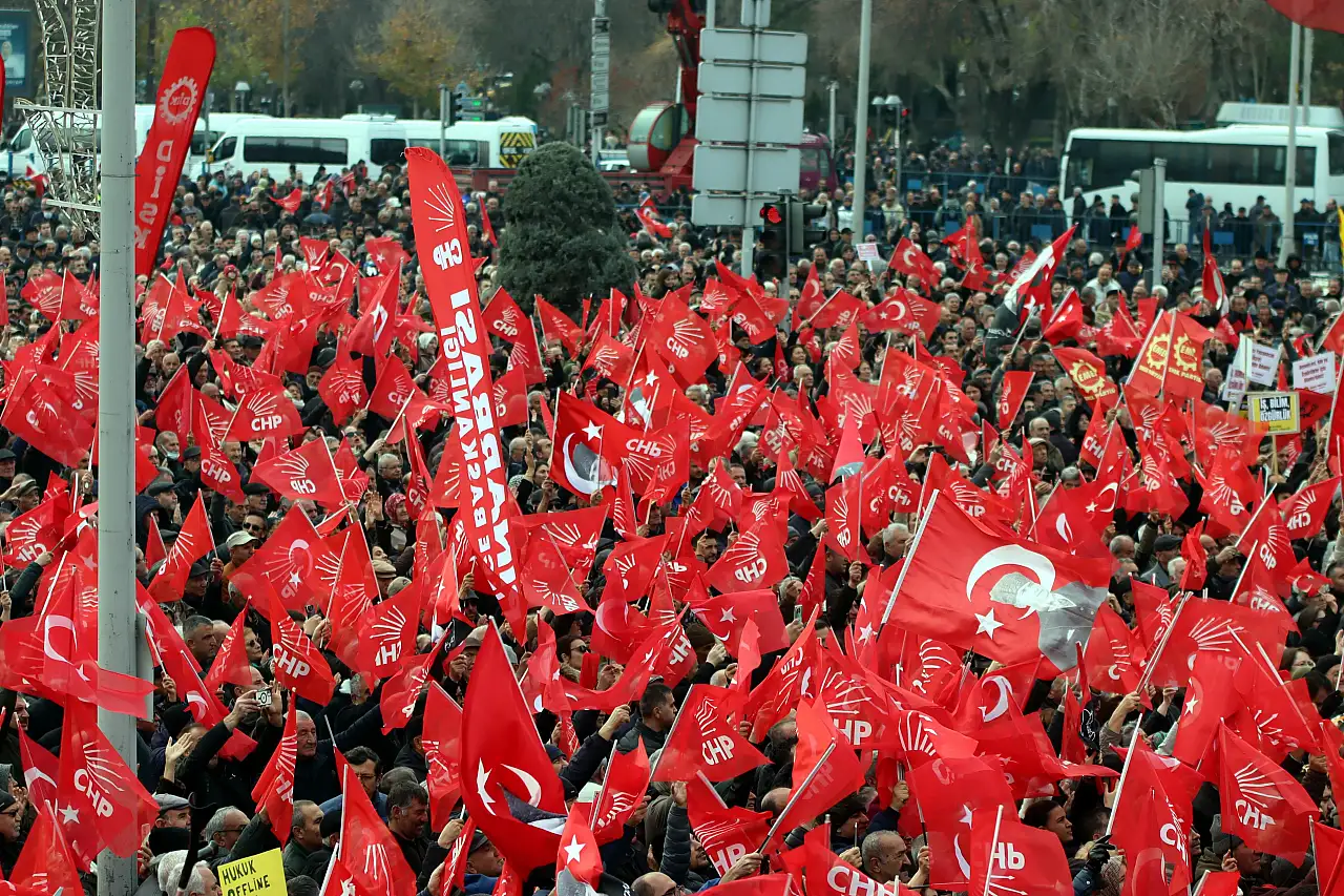 Özel: Asgari ücret AK Parti öncesi 7 çeyrek altın alıyordu, şimdi 2 çeyrek altın alıyor
