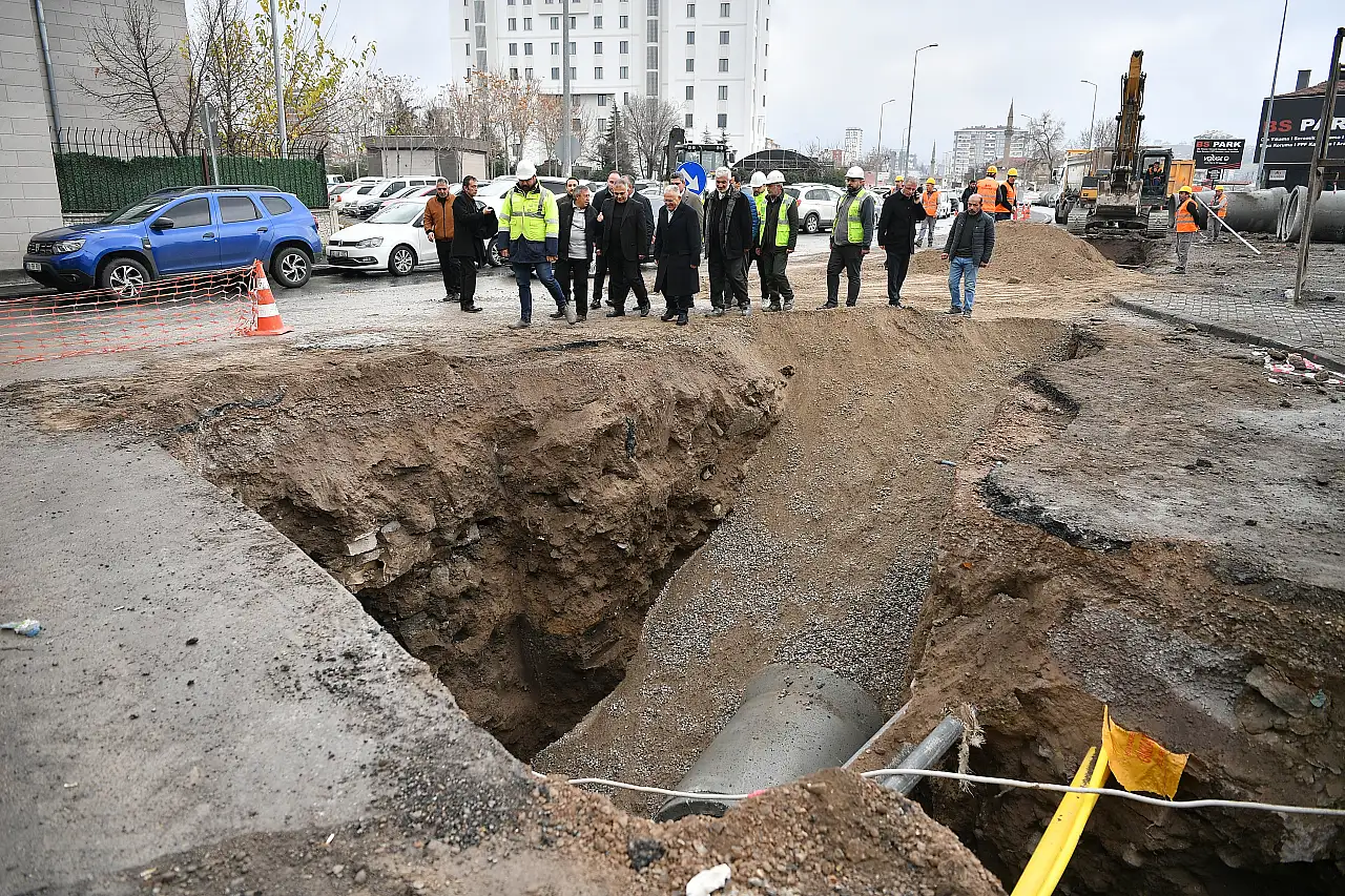 Kayseri trafiği rahatlayacak! Kartal Kavşağı'nı başkan yerinde inceledi