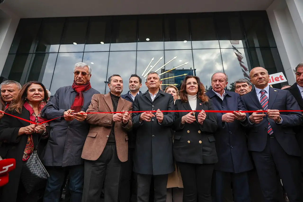 İşte CHP Lideri Özgür Özel'in Kayseri konuşmasının tamamı: Erdoğan, bu meydanda verdiği sözleri unuttu