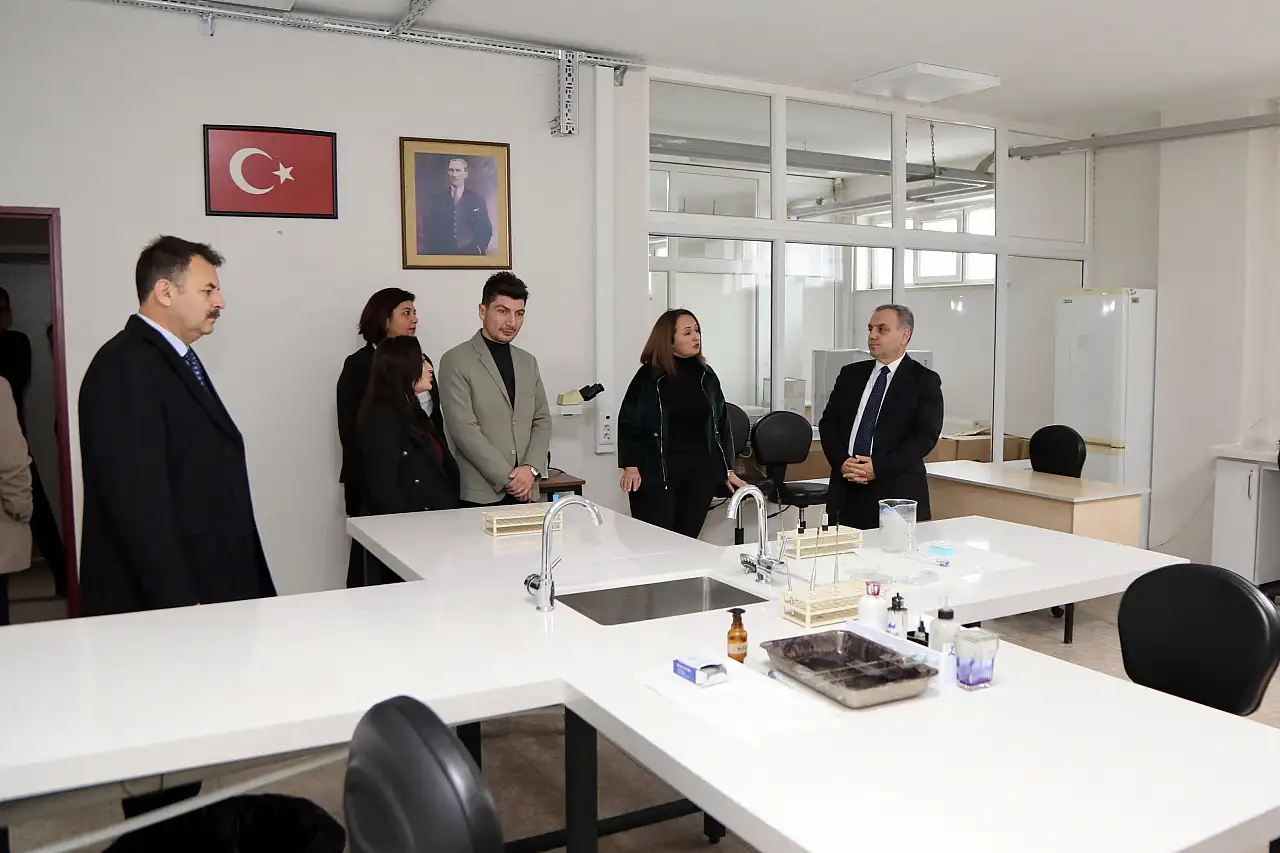 Rektör Altun'dan yeni Müdür Doç. Dr. Çetinkaya'ya ziyaret