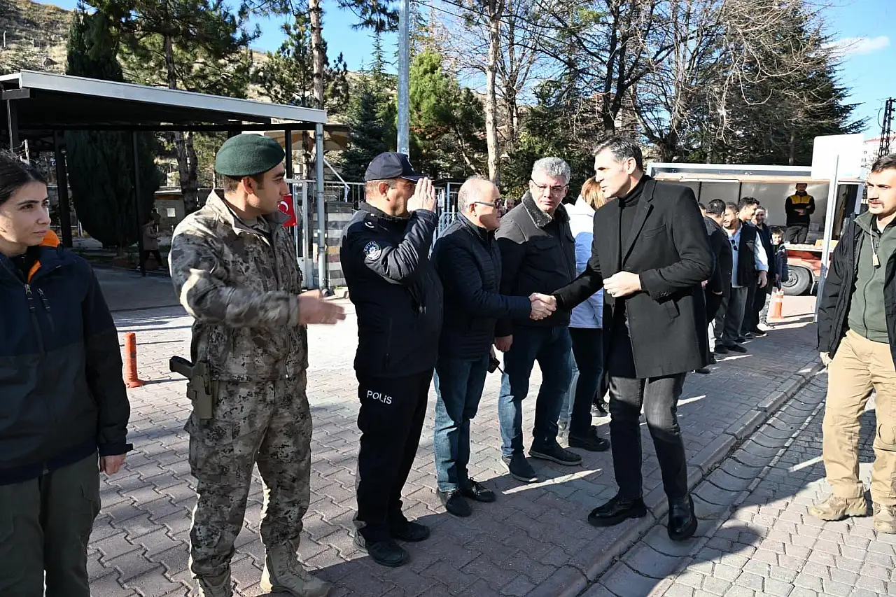 Kayseri şehidini unutmadı! Emniyet Müdürü aileyi yalnız bırakmadı