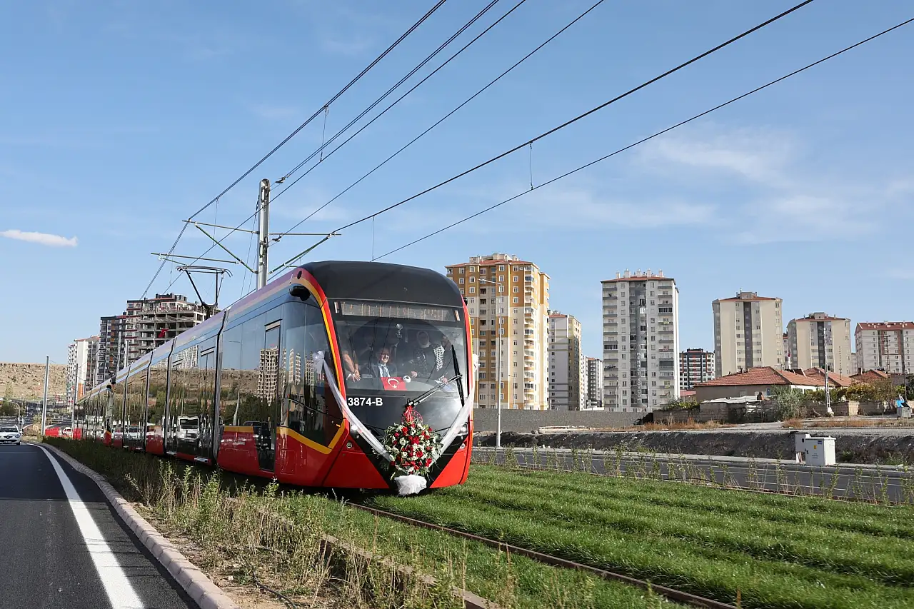 Kayseri'de milyonlarca kişiyi ilgilendiriyor! Kentte toplu ulaşım 10 yıllığına bakın kime devrediliyor?