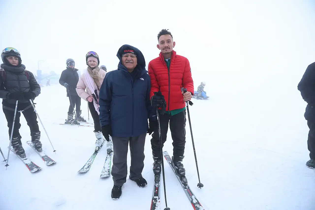 Başkan Büyükkılıç'tan Erciyes Kayak Merkezi'ne ziyaret!