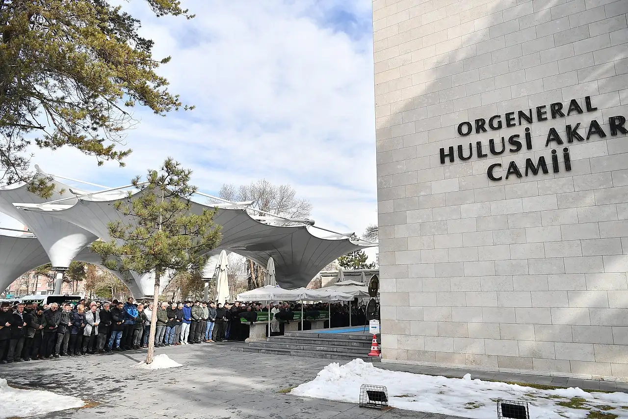 İbrahim Türkmen son yolculuğuna uğurlandı