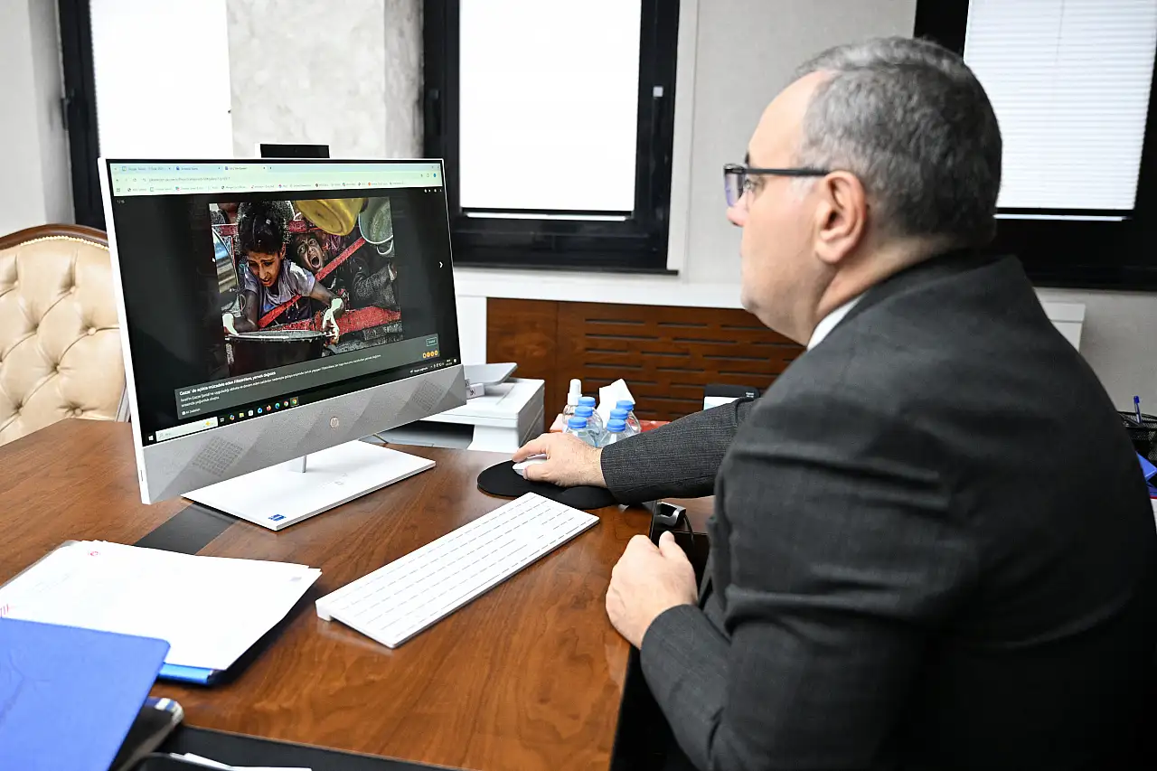 Rektör Altun, Yılın Kareleri oylamasına katıldı