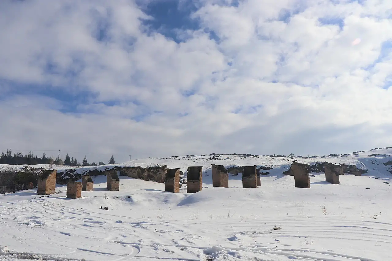 Beyaz örtü Kayseri'yi masala dönüştürdü