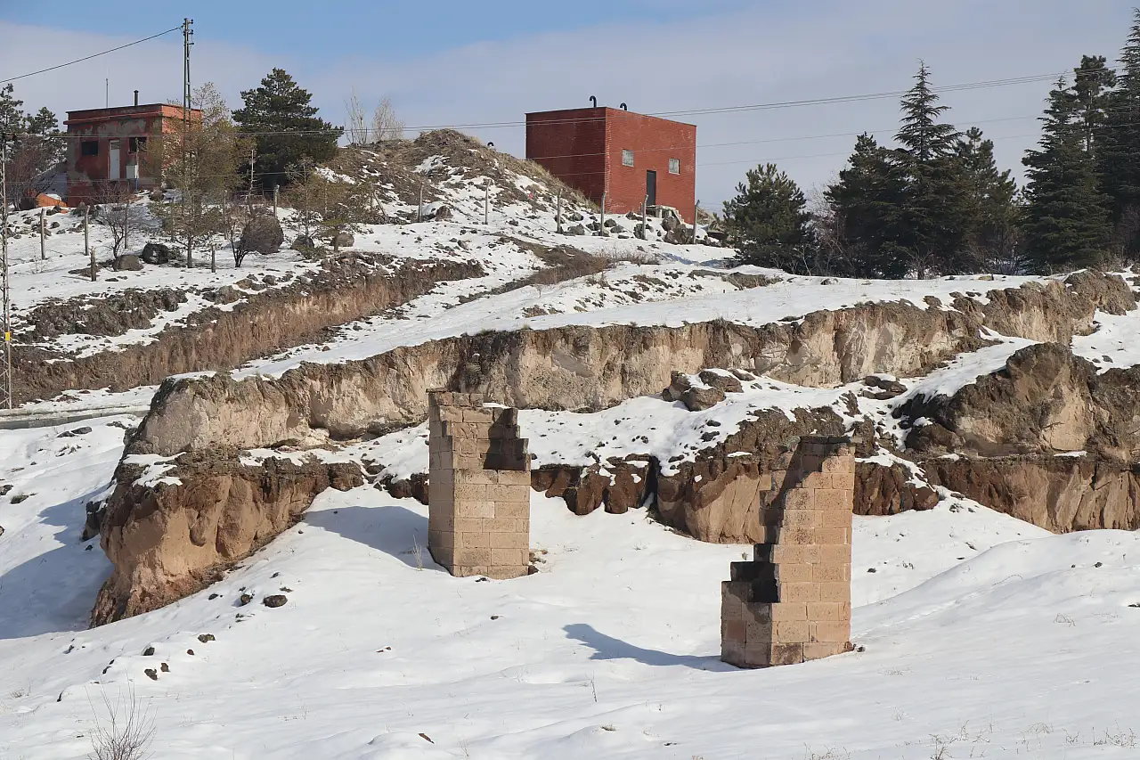 Beyaz örtü Kayseri'yi masala dönüştürdü