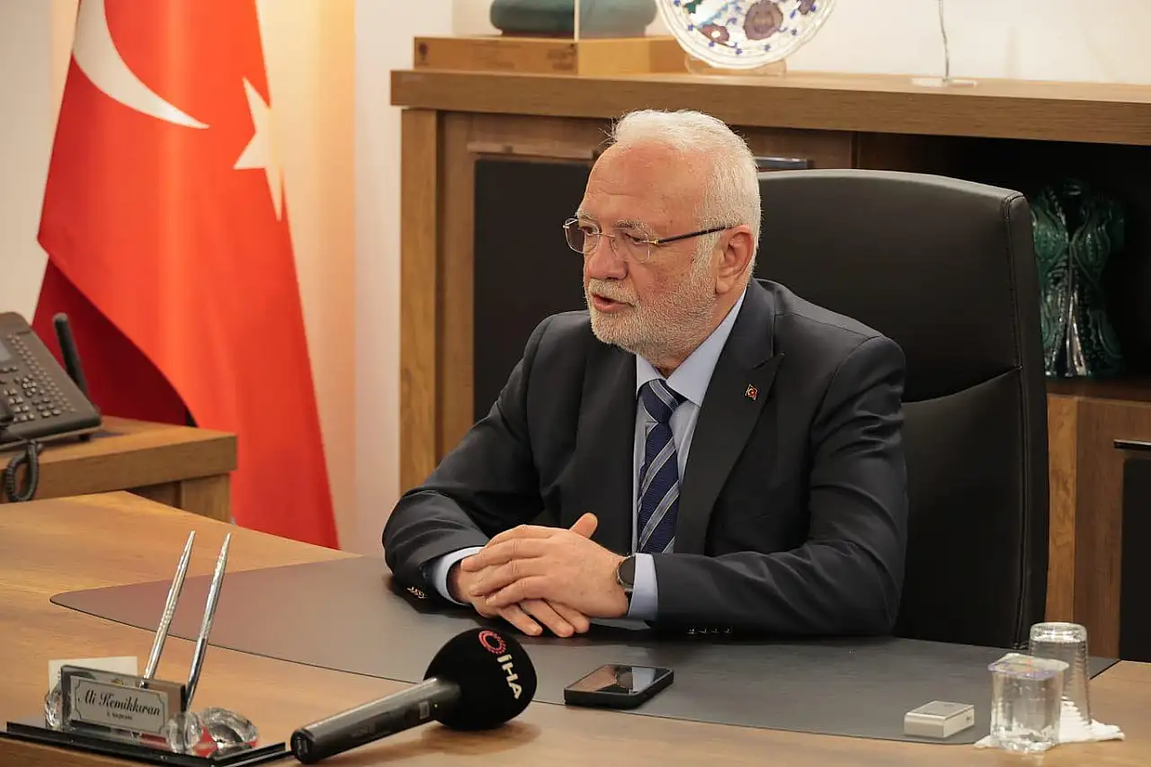 AK Partili Elitaş: Biz menfaat için yan yana gelmiş bir topluluk değiliz