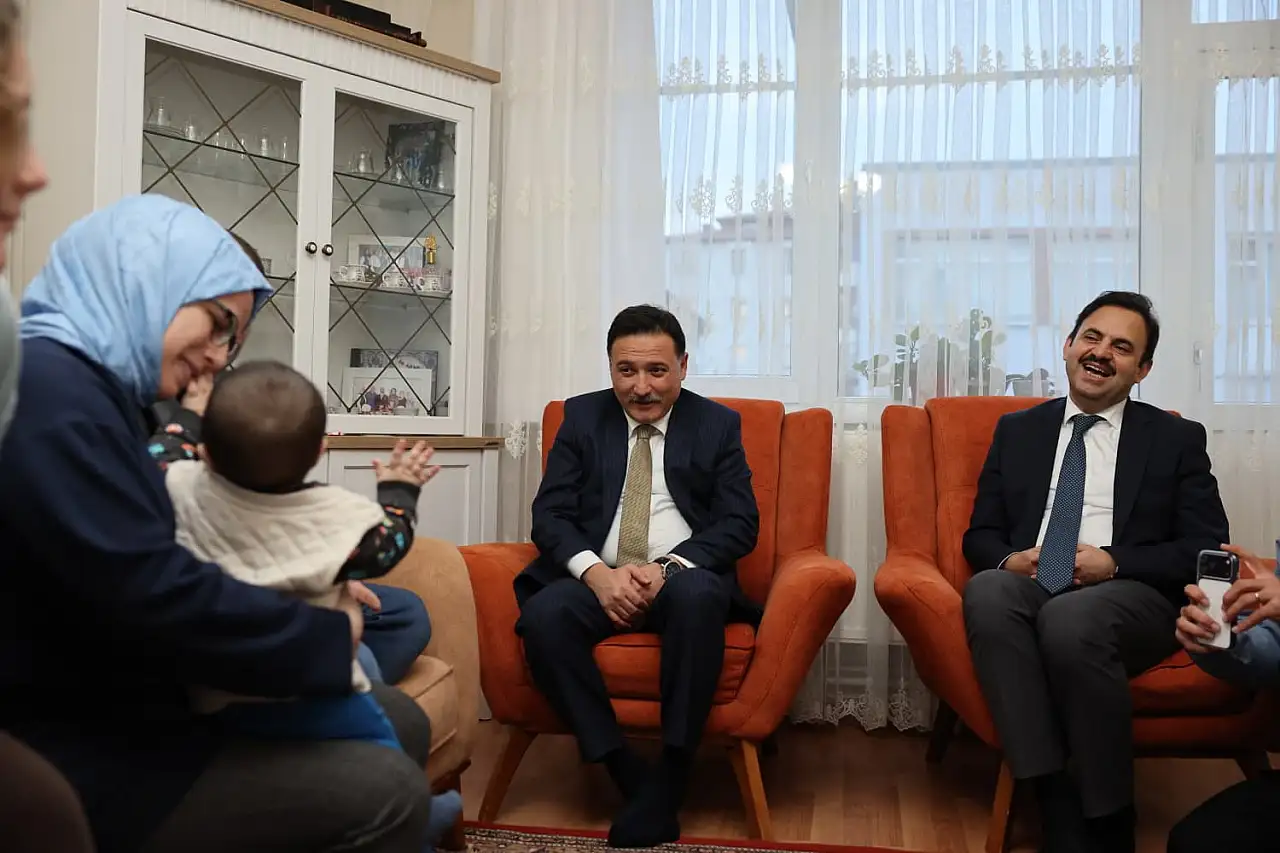 Vali Çiçek, vatandaşın davetini geri çevirmedi