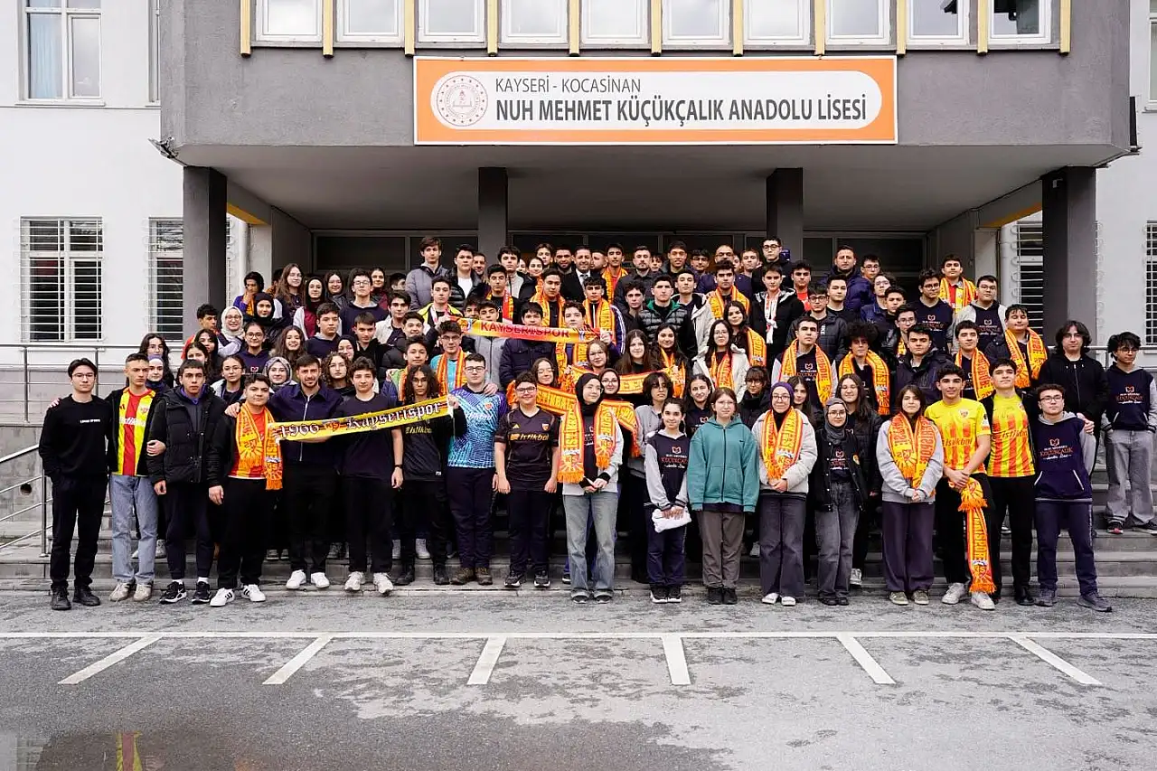 Kayserisporlu futbolculardan gençlere hayati uyarı