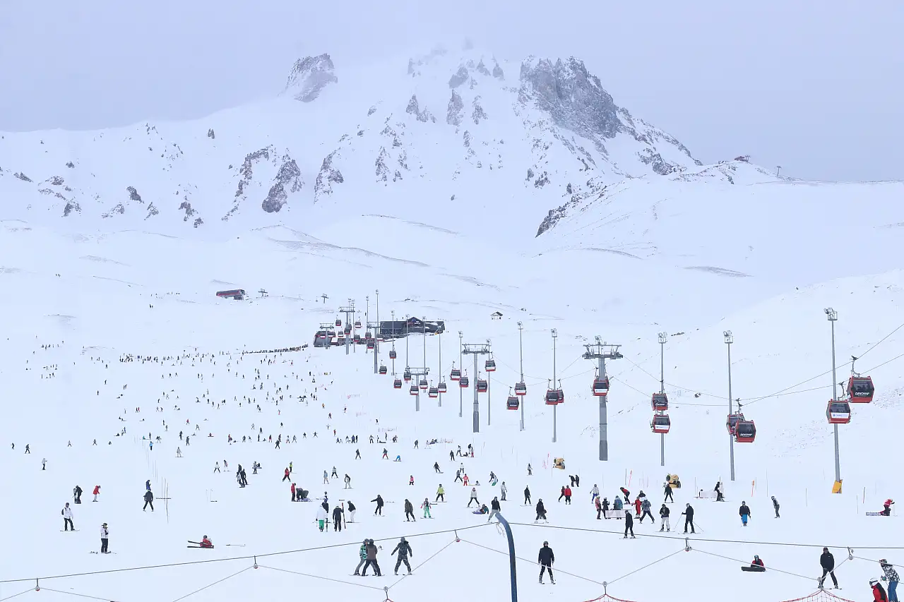 Erciyes'te kış turizmi zire yaptı