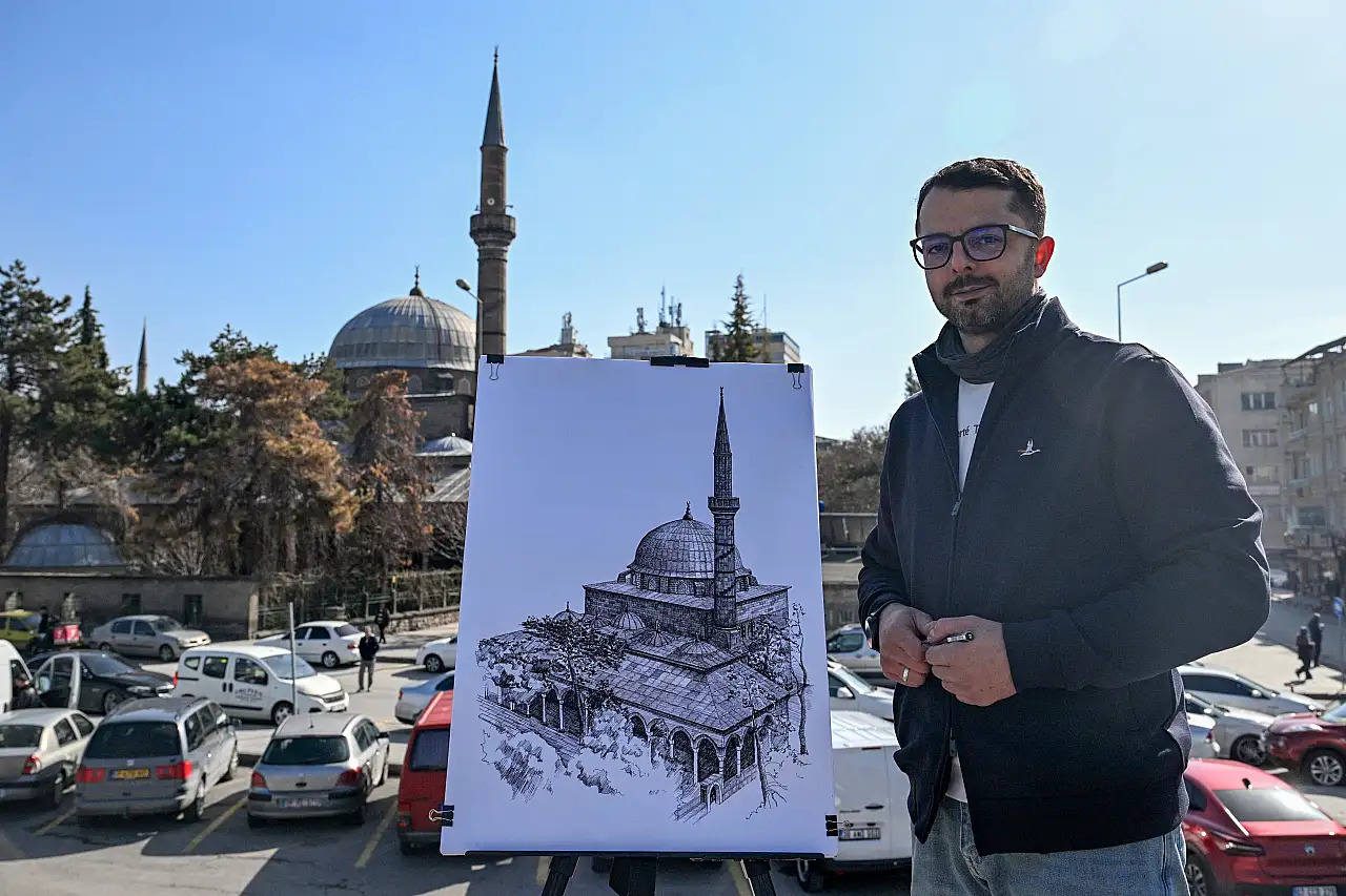 Gürpınar ailesinin üçüncü kuşağı, Kayseri'nin tarihini çiziyor