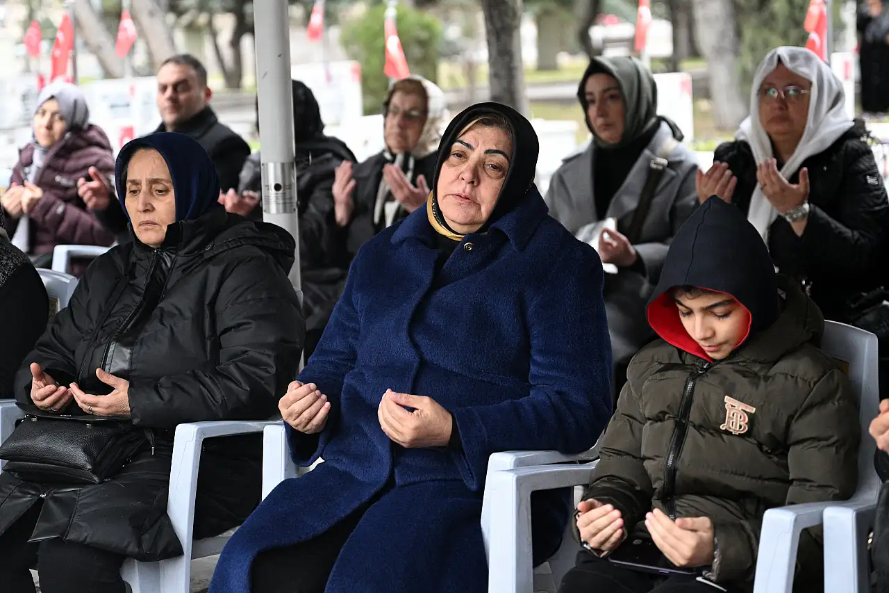 Şehit Ayşegül Pürnek, Kayseri'de kabri başında anıldı