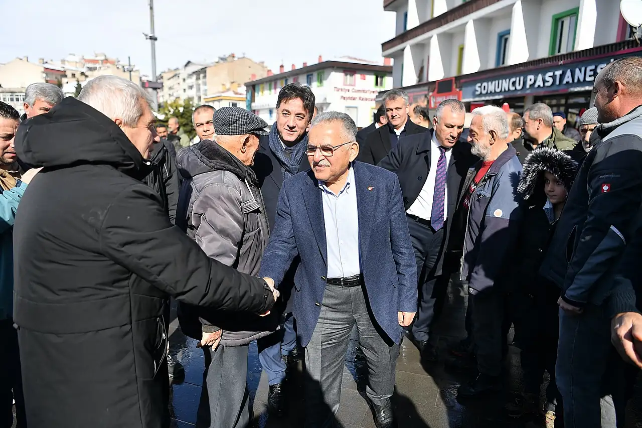 Kayseri'de gelir tuzağına ve yerinde saymaya dikkat çeken Büyükkılıç: Yeni bir hikaye yazmalıyız!